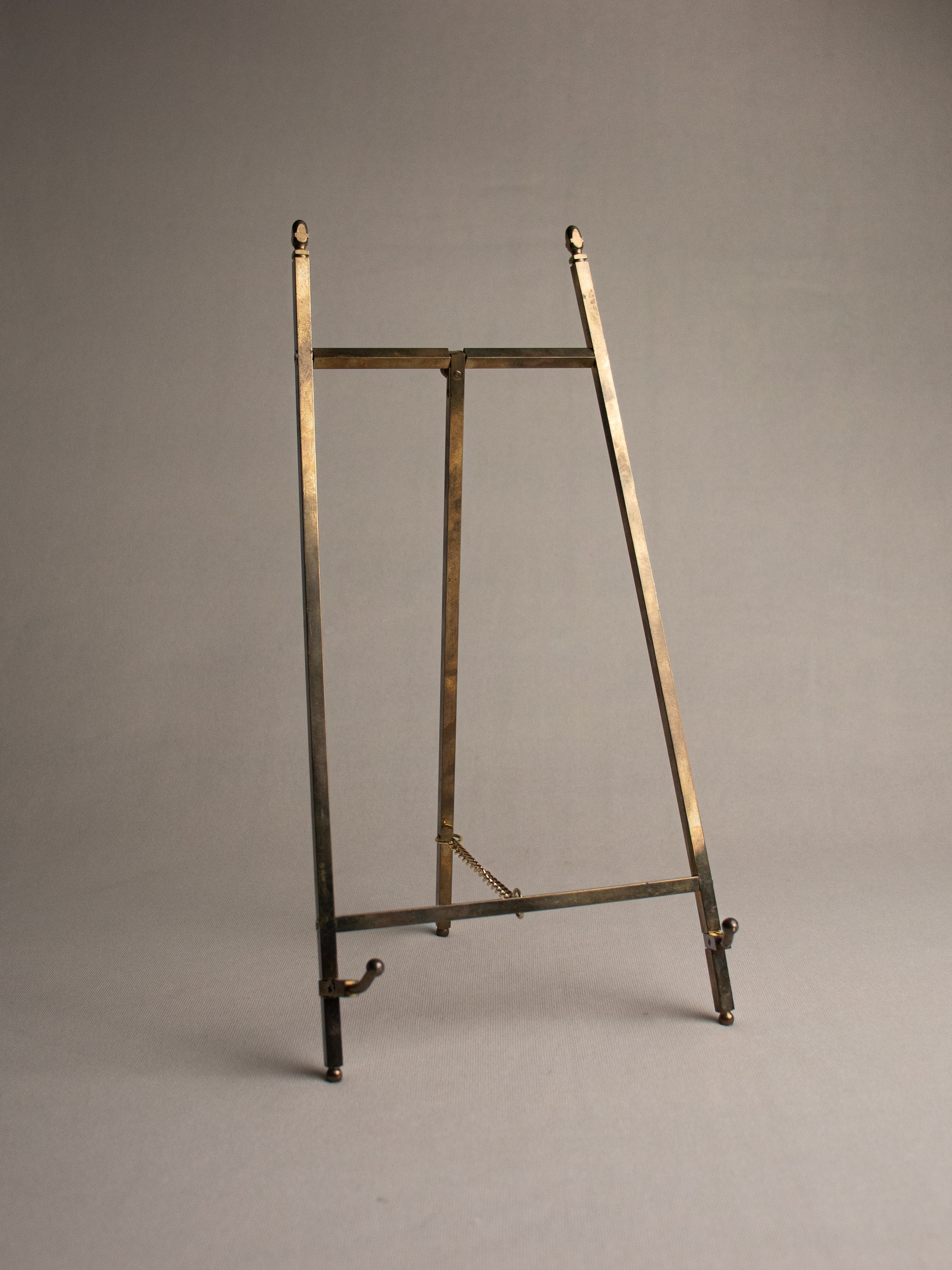 Table top tabletop brass display stand